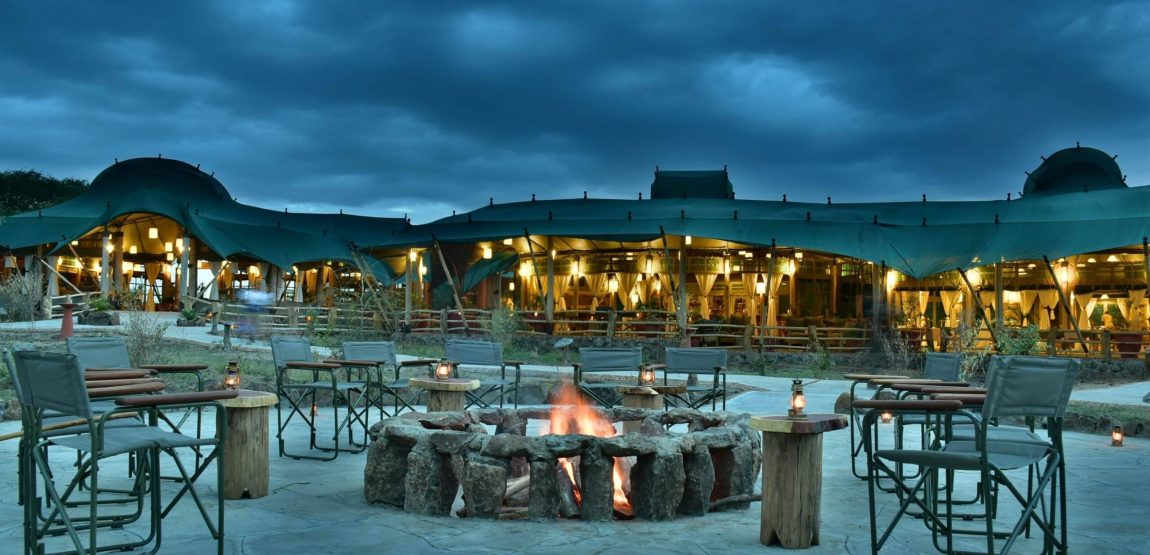 IM_KE_MAR_Mara-Maisha-Camp_Fireplace-scaled