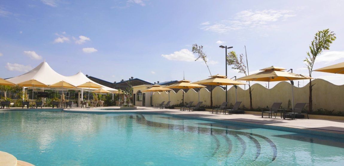 IM_KE_NAI_Argyle-Grand-Hotel_Pool-scaled